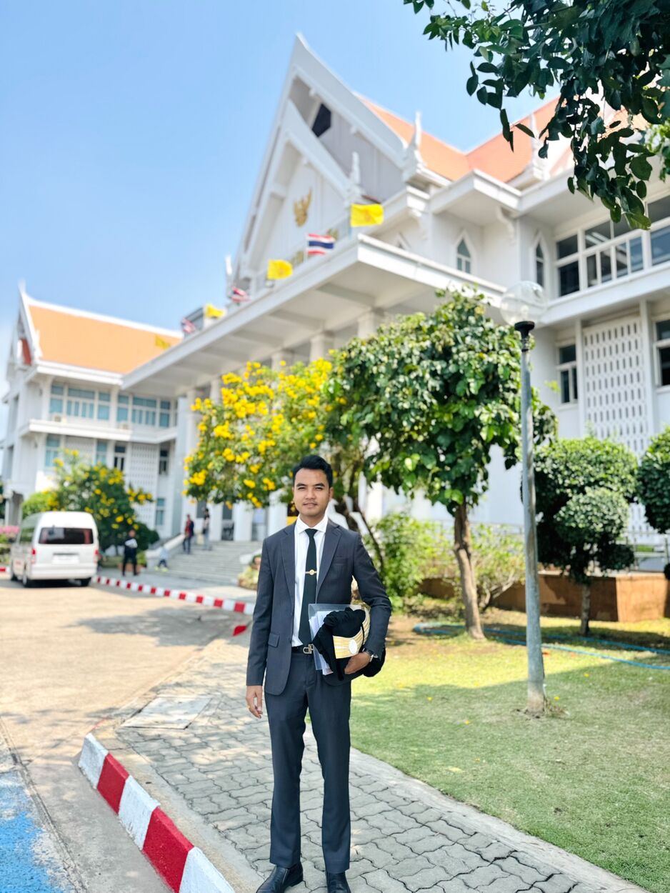 ติดตามผลคดีความอย่างใกล้ชิด