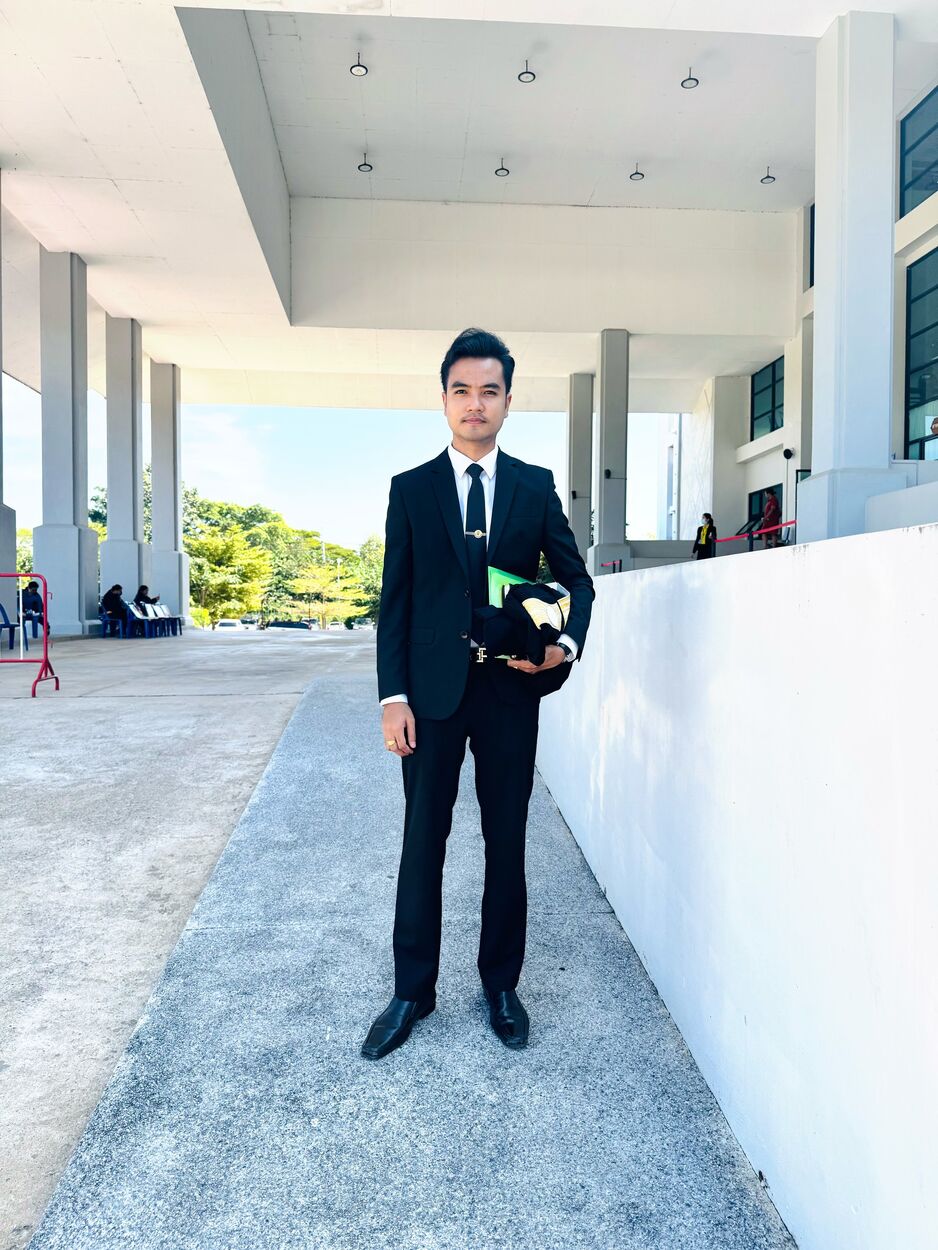 ว่าความคดีแพ่งและคดีอาญา